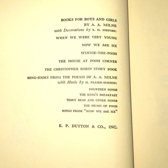 2 Childrens Books Winnie The Pooh And The House On Pooh Corner Hardcover Vintage - Picture 11 of 13